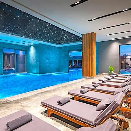 فندق The Norm Collection Door'a 5*
